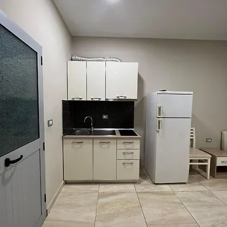 酒店 Renti Velipojë