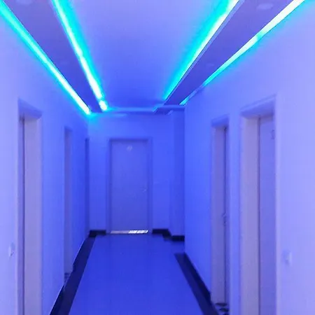 Renti ホテル Velipojë