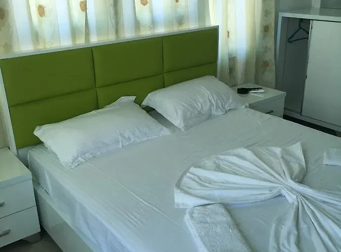 Hotel Holiday Hotel 4*